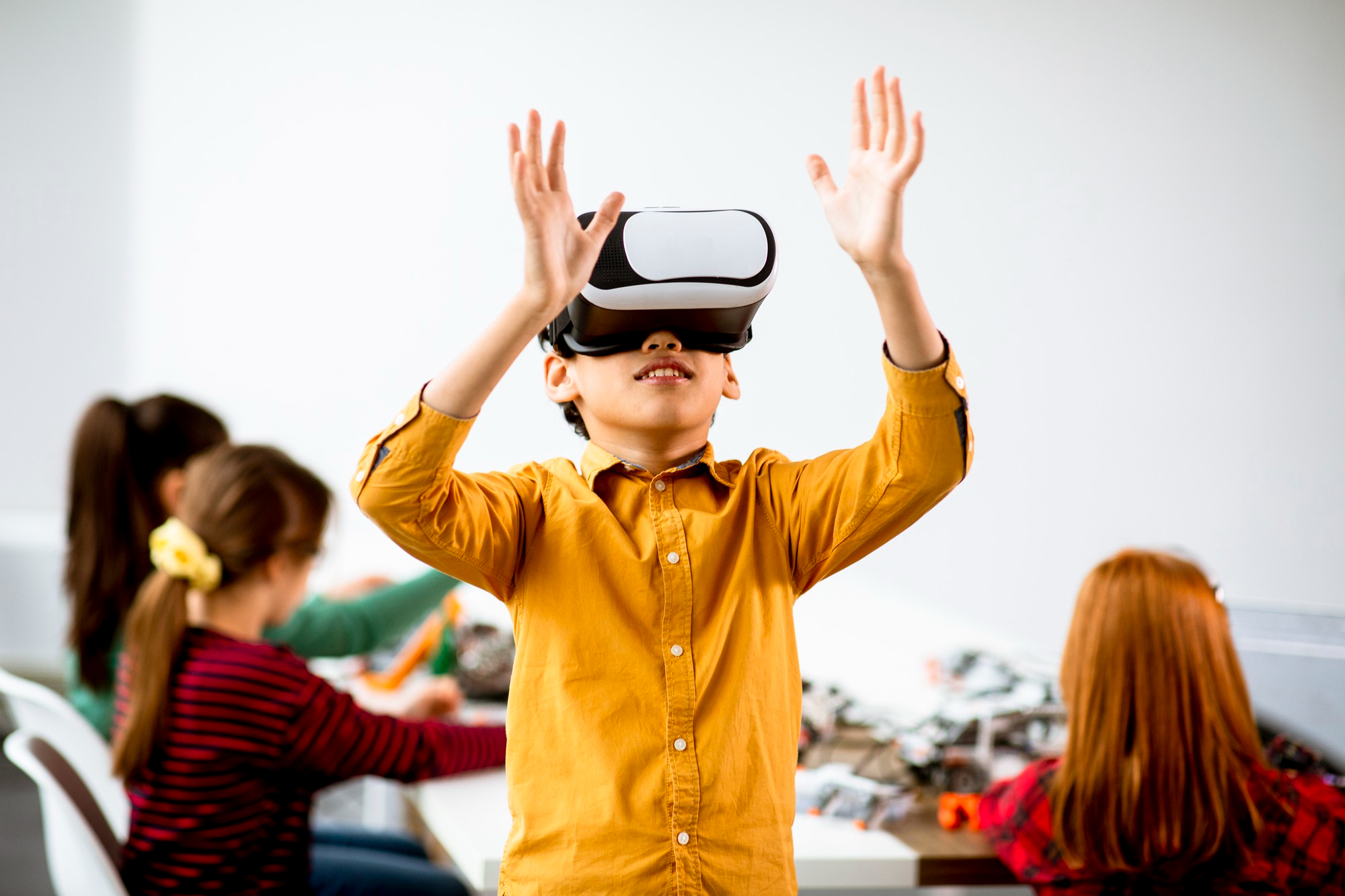 7 Great Ways To Use VR In The Classroom - E3d News